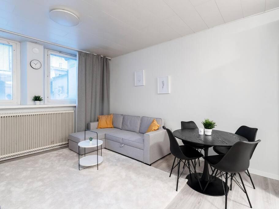 Cozy Roomy Studio Flat Next To Tram Stop @ Kallio Хельсинки Экстерьер фото